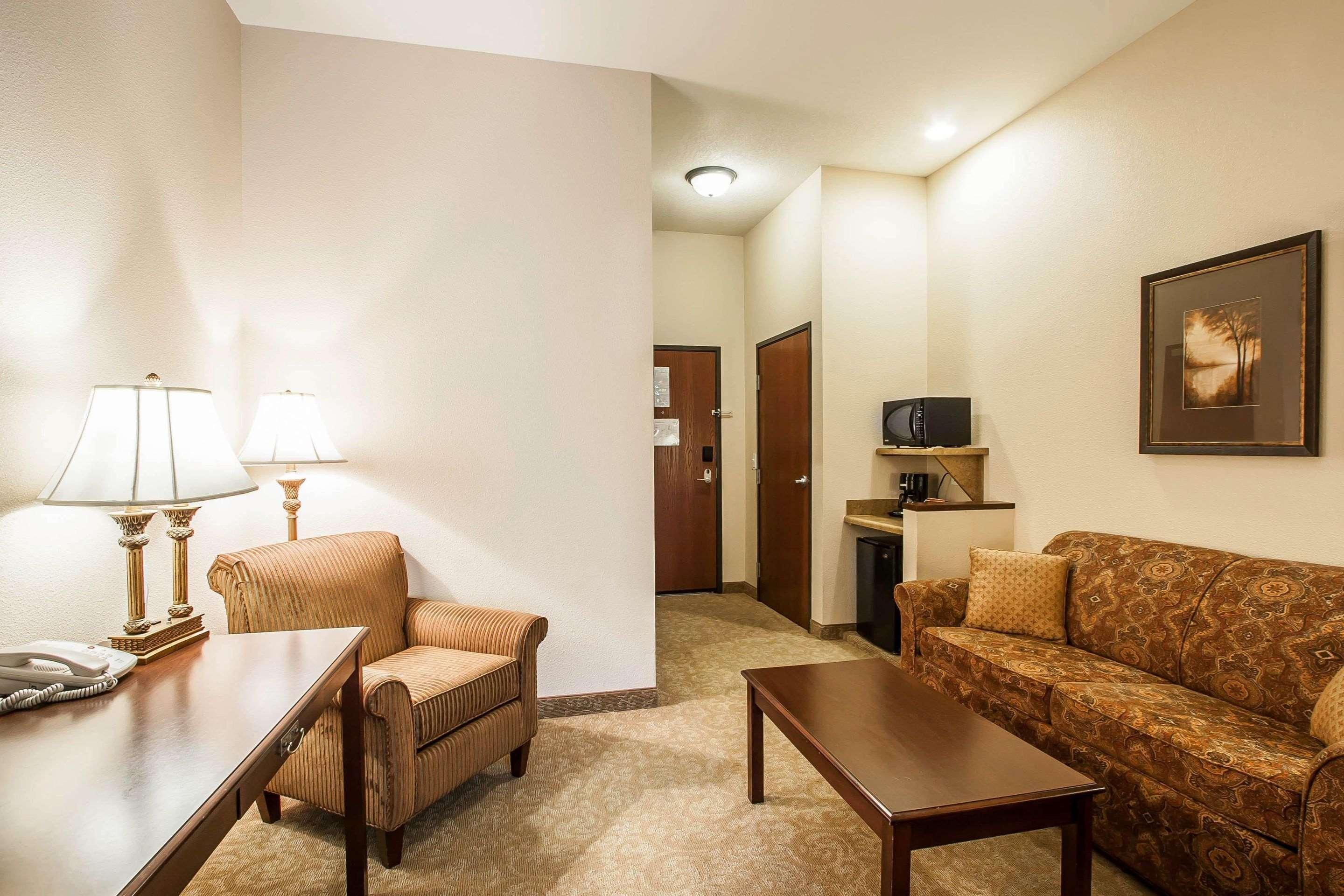 Comfort Inn & Suites Mcminnville Wine Country Exterior foto