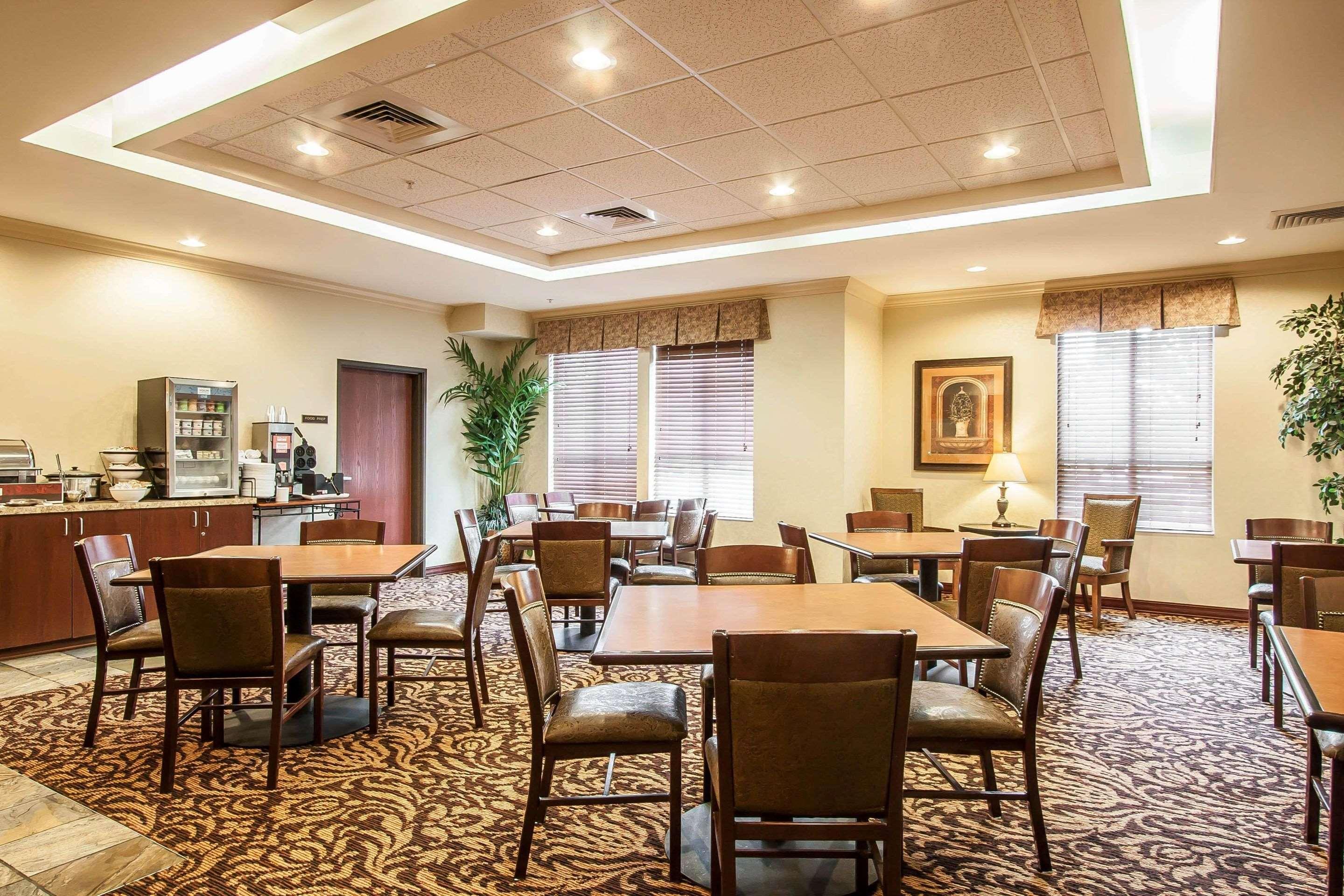 Comfort Inn & Suites Mcminnville Wine Country Exterior foto