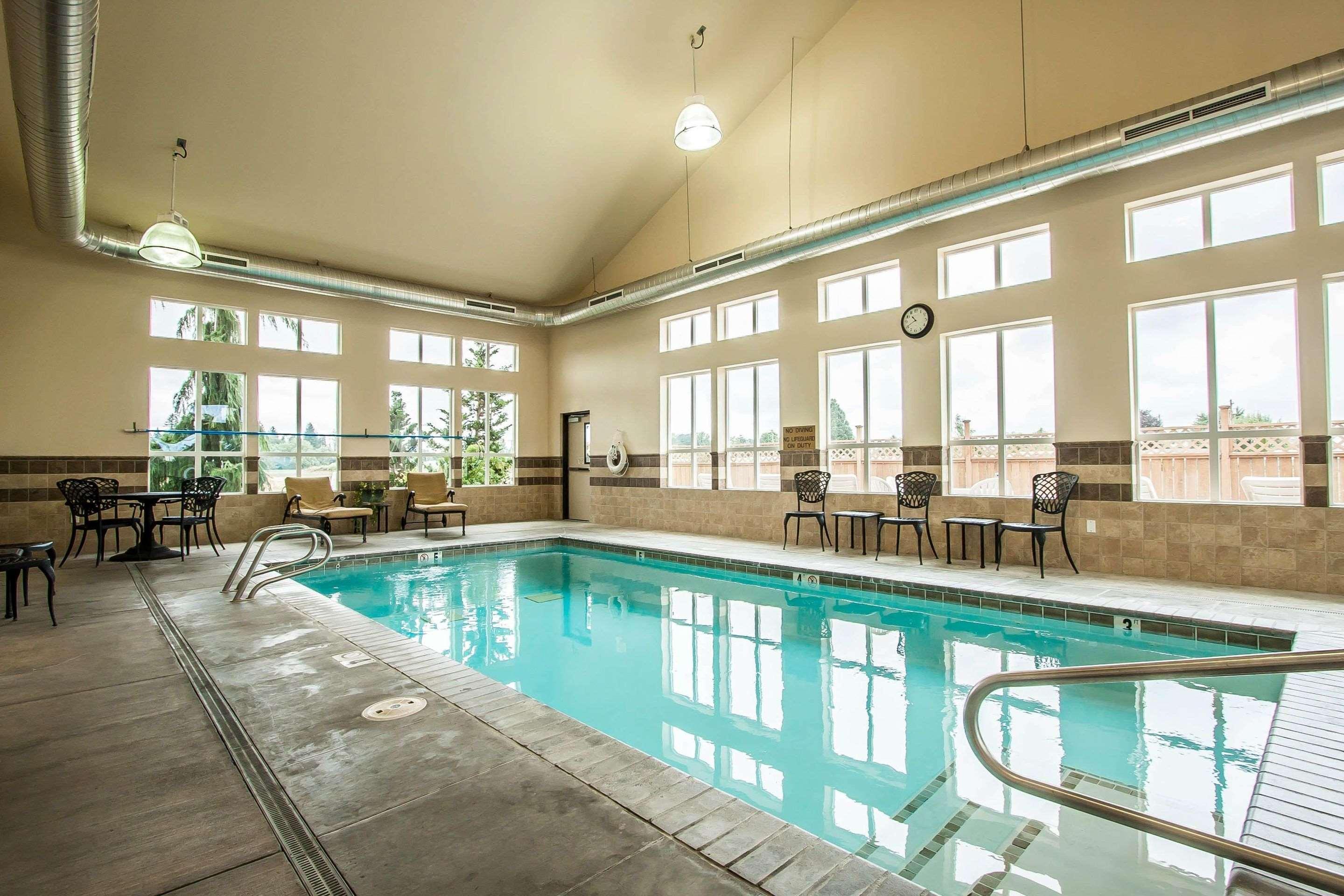 Comfort Inn & Suites Mcminnville Wine Country Exterior foto